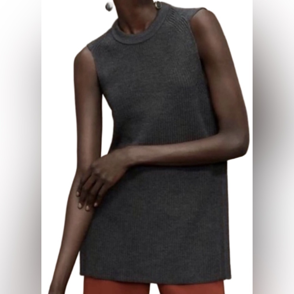 Aritzia Wilfred Palmier Charcoal Sleeveless Knit Tunic Top Size Medium